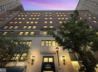 1939 Chestnut St #4D, Philadelphia, PA 19103