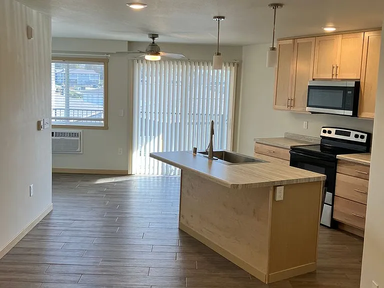 Century Place - 455 — Photo 18