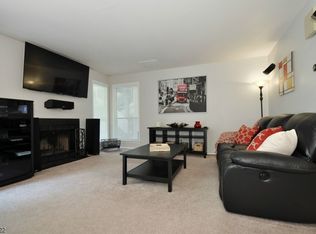 101 Country Clb #8-103, Union, NJ 07083