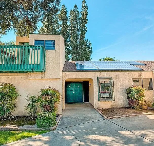 2246 Hasti Acres Dr — Photo 4