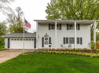 1923 Bel Air Dr, Ames, IA 50010