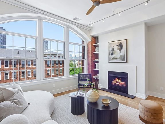 2nd image of 174 Washington St APT 4D