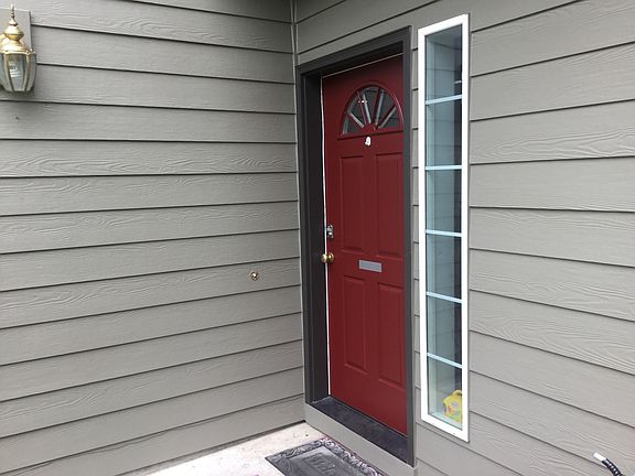 3rd image of 3157 NE 13th Pl