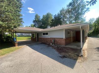 111 Grandview Dr, Saint Charles, MO 63301