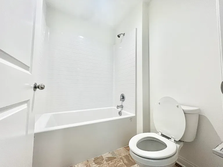8429 Anthony St — Photo 9
