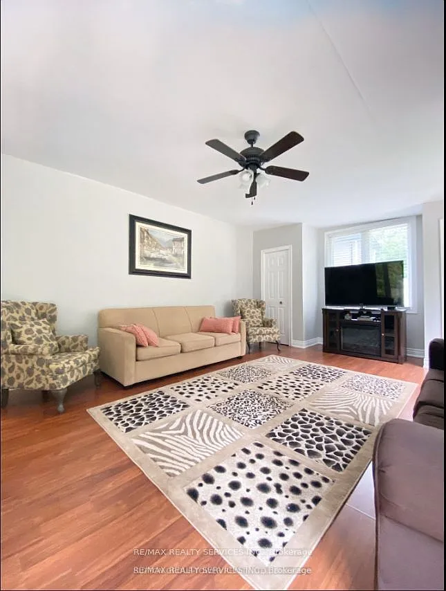 3 bed, $2,500 — Photo 4