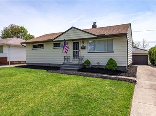 556 Westview Rd, Bedford, OH 44146