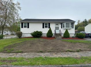 2 Michelle Dr, Nashua, NH 03062