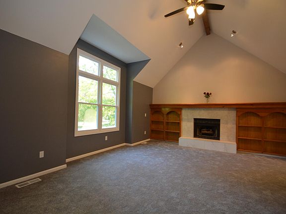 4th image of 15322 Conser St