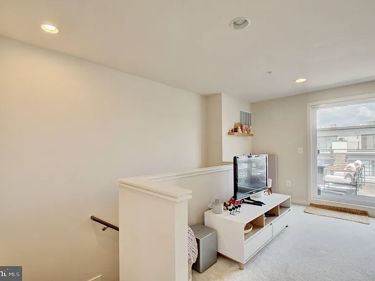 8078 Tribeca St — Photo 30