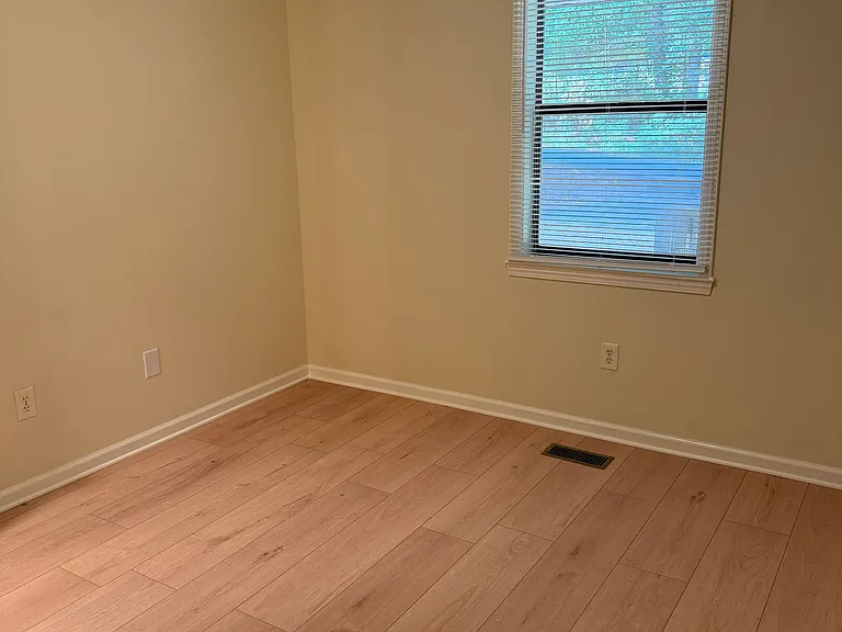 128 Willow Ct #3 — Photo 13