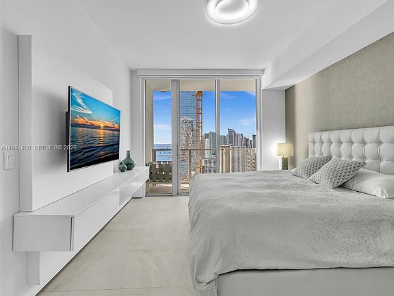 5th image of 2900 NE 7th Ave Unit 3307