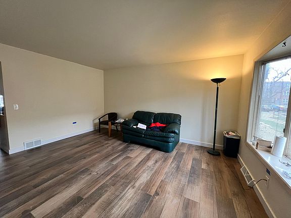 3rd image of 113 S Lakewood Gardens Ln #113