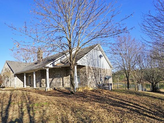 3rd image of 176 Hillview Dr