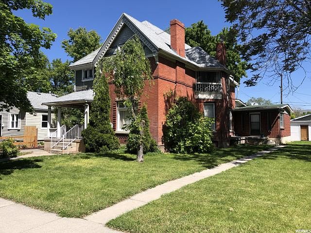 1st image of 925 E Logan Ave