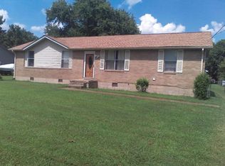8128 Sunset Cir, Murfreesboro, TN 37129