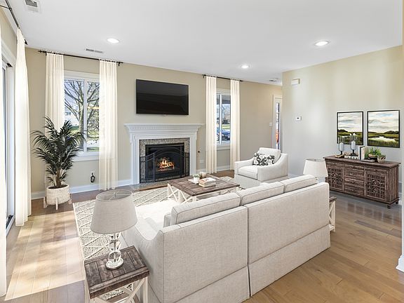 4th image of 7909 Knottingham Cir APT D