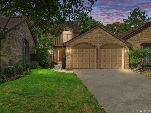 30435 Oakview Way, Franklin, MI 48025