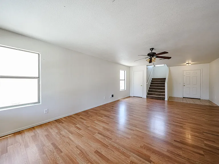 11816 W Rosewood Dr — Photo 5