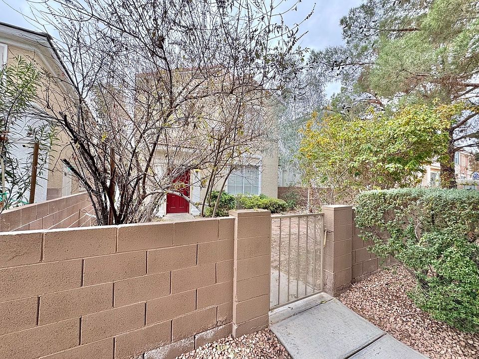 1st image of 9916 La Paca Ave