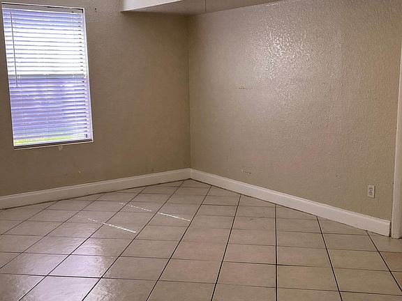 5th image of 11849 Shotgate Ct