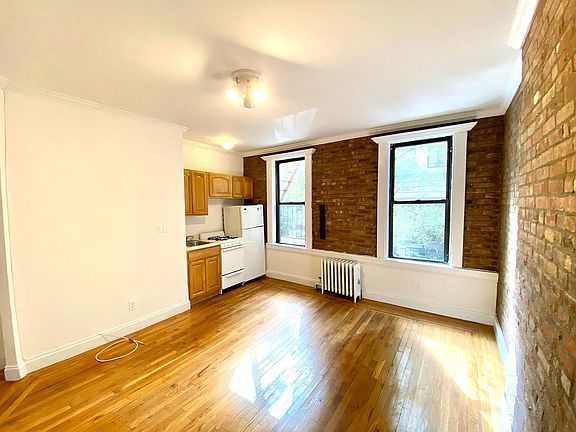 2nd image of 243 E 39th St APT 2A