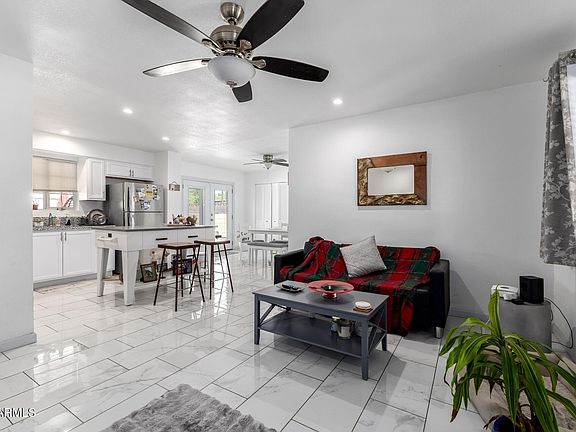 5th image of 1136 E SUNNYSLOPE Lane