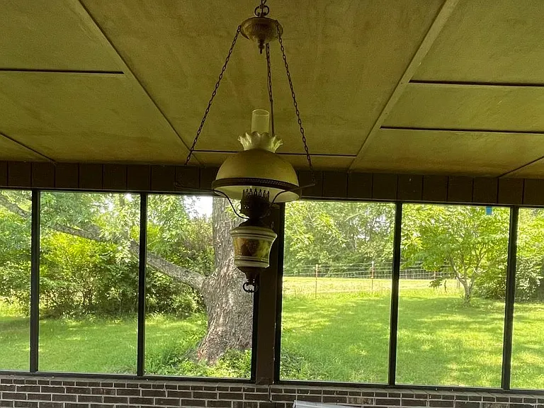 screened-in back porch