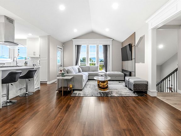 3rd image of 36021 Spyglass Ct