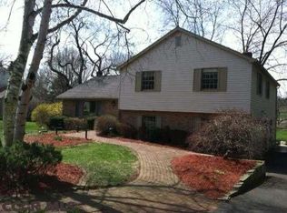 1103 Greenbriar Dr, State College, PA 16801