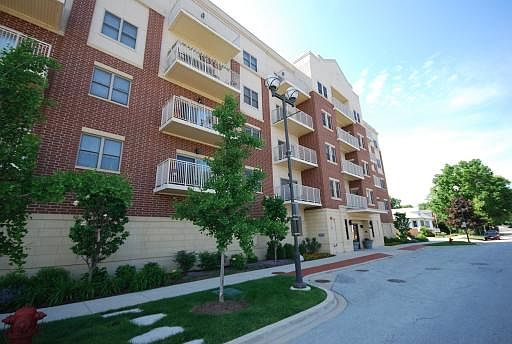 2nd image of 9440 S 51st Ave APT 416