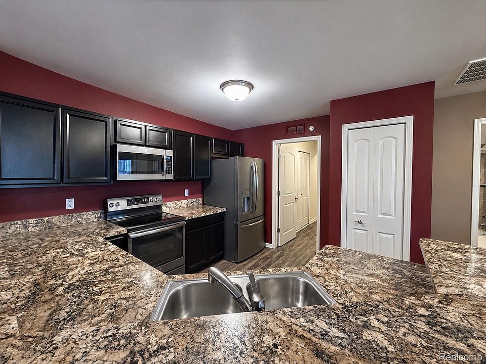 28380 Adler Park Dr S #260, photo 5