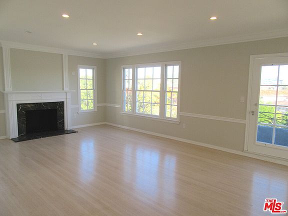 4th image of 437 Shirley Pl APT B
