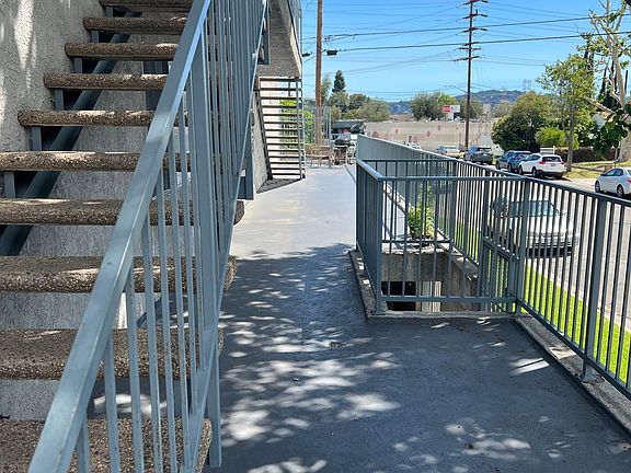 2nd image of 1426 N Edison Blvd APT D