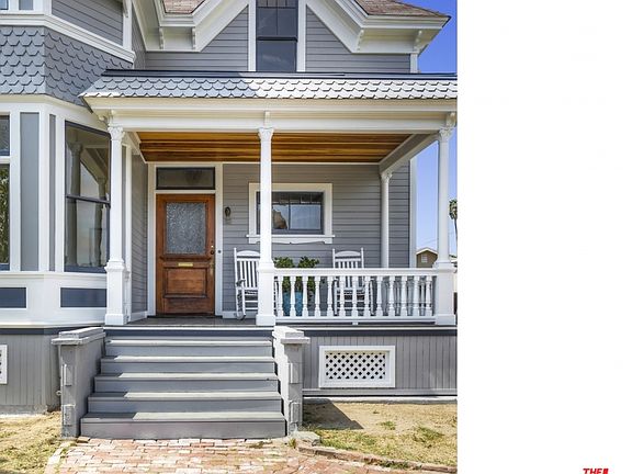 4th image of 2723 S La Salle Ave