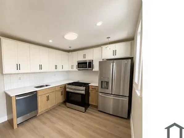 227 E Springer St, Philadelphia, PA 19119