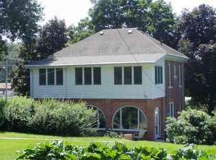 1121 3rd St, Peru, NE 68421