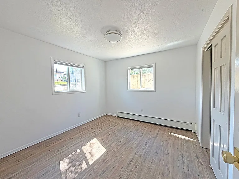 Remodeled 2 Bed, 1 Bath in a Convenient Central Location — Photo 20