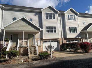 362 Harbor Dr, Morgantown, WV 26508