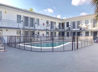 1843 Dewey St #104, Hollywood, FL 33020