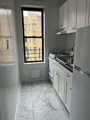 4th image of 144-32 35th Ave #C54