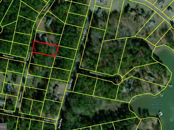 33 Beacon Ct, Montross, VA 22520