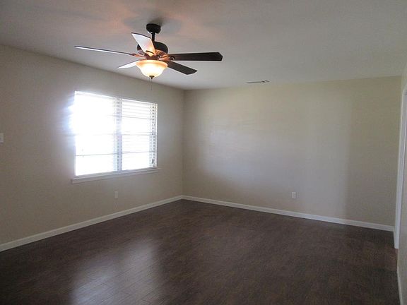 5th image of 4602 McKnight Dr
