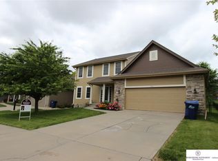 1910 S 198th St, Omaha, NE 68130