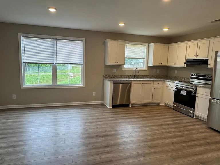 215 Mountaindale Dr #208 — Photo 7