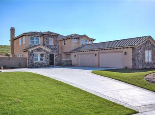 3082 Crystal Ridge Ln, Colton, CA 92324
