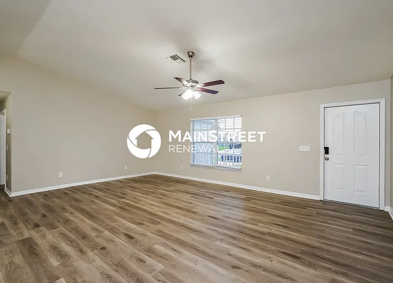 1406 NW 8th Pl — Photo 3