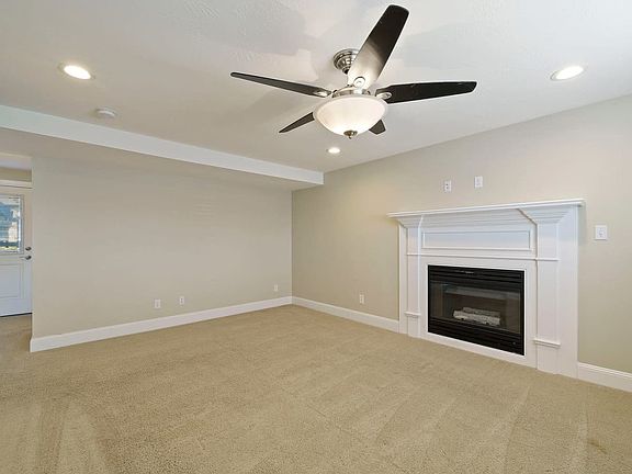 4th image of 213 E 1838 S