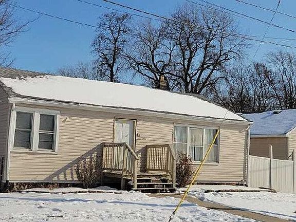 3rd image of 14701 E Riverside Dr