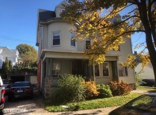 77 Thorndike St #U, Brookline, MA 02446